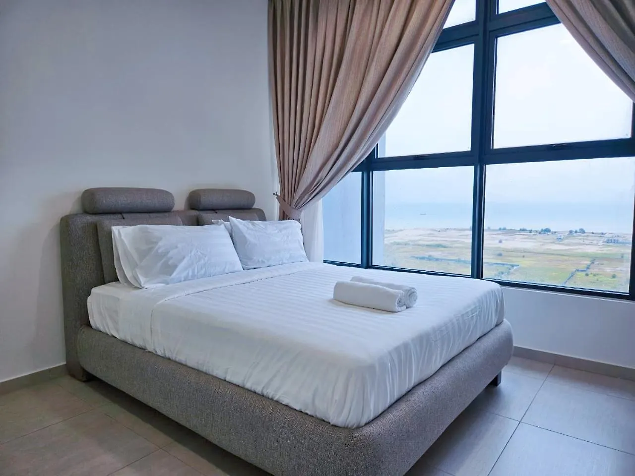 Penthouse Atlantis Melaka 12 Pax Apartment